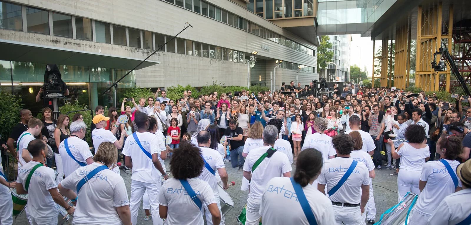 Spectacle de batucada lors d'un gala corporate